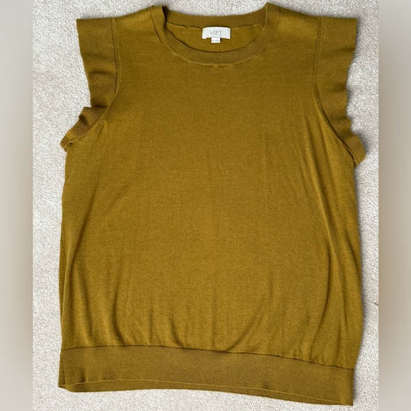 LOFT Tops - LOFT Olive Green Flutter Sleeve Top, Size XL